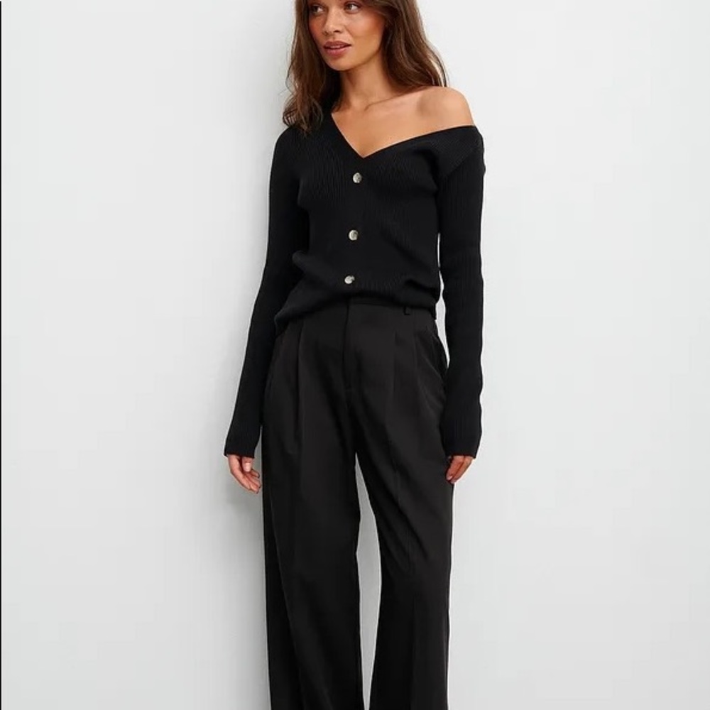 Claire Rose x NA-KD Black Ribbed Asymmetrical Neckline Cardigan